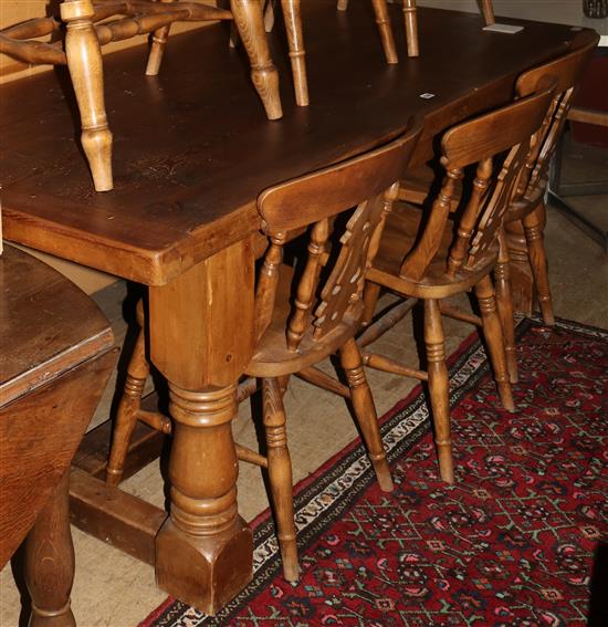 Pine refectory table(-)
